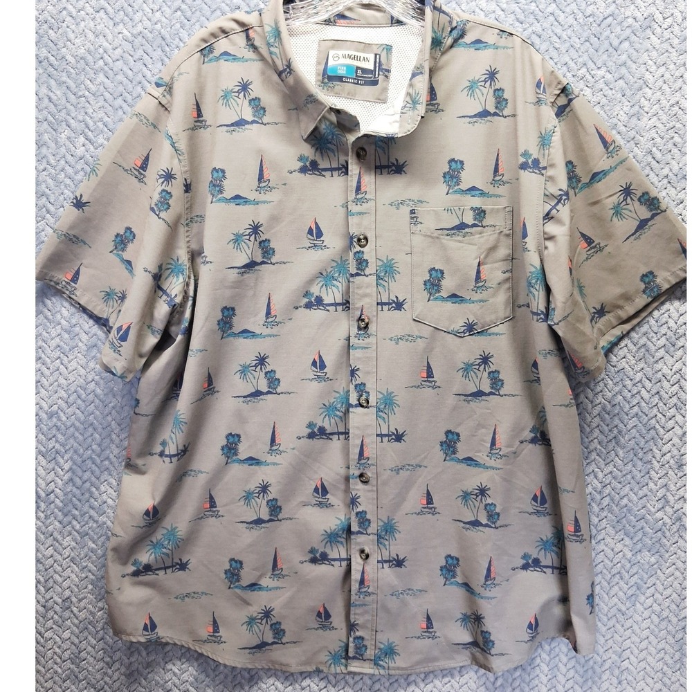 Magellan Outdoors Fish Gear Mens XL Grey Tropical Sailboat Fishing Shirt XL